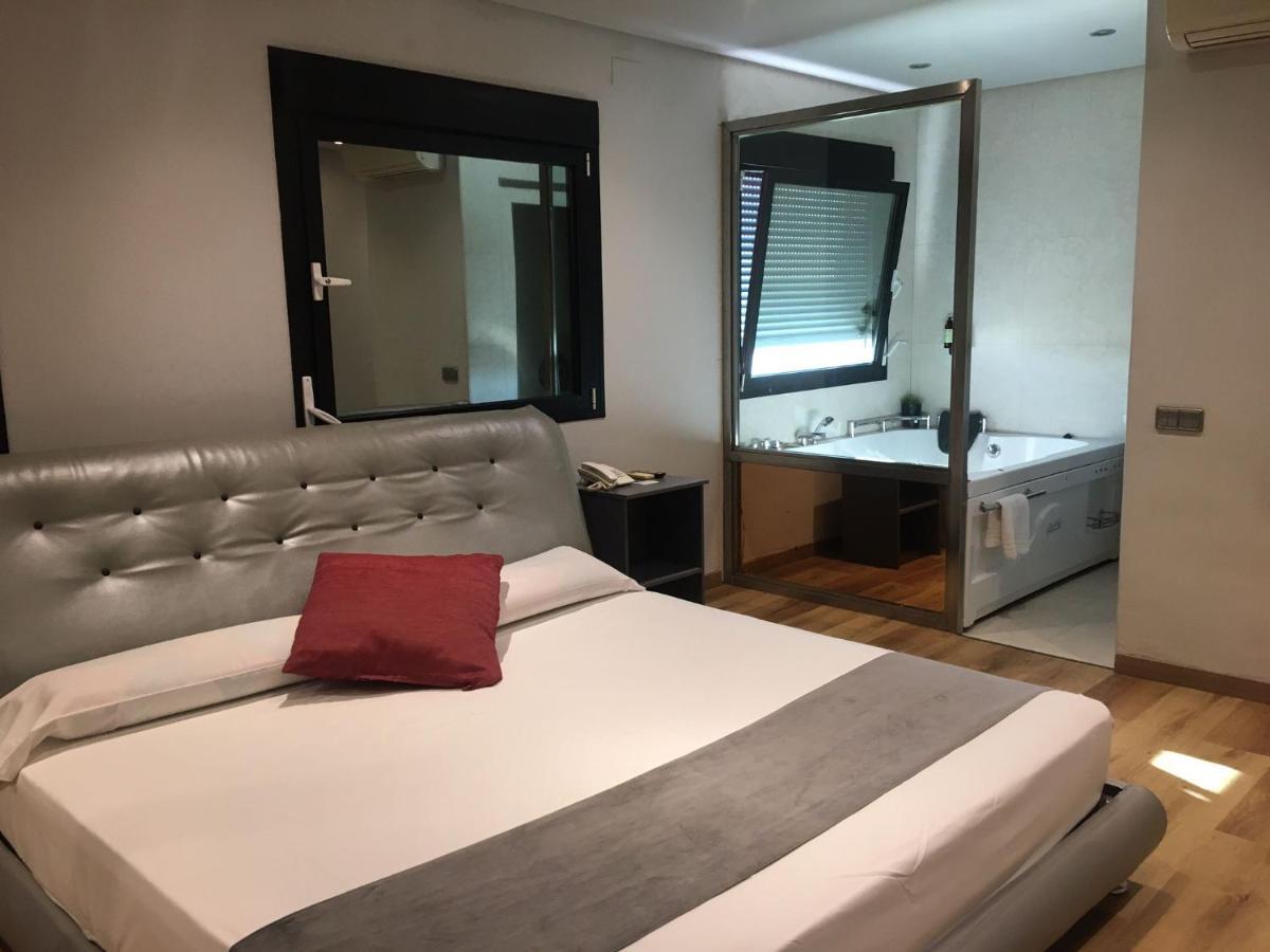 Hotel Fabrik Humanes de Madrid Eksteriør bilde